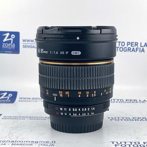 Samyang per nikon - per,
